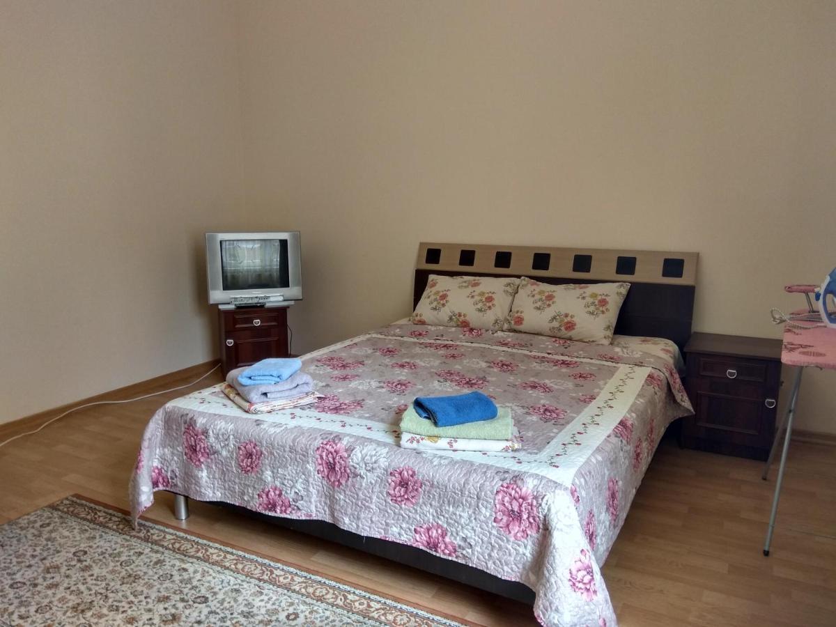Apartments Domovik Просторная Квартира С Видом На Горы Munkács Kültér fotó